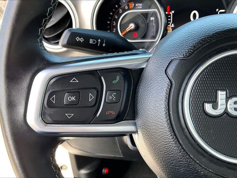 Used 2018 Jeep Wrangler Unlimited Sahara AWD/4WD image 20