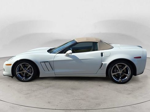 Used 2010 Chevrolet Corvette Grand Sport w/ Preferred Equipment Group RWD image 2