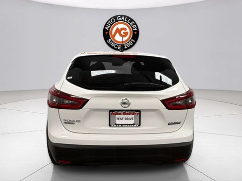 Used 2021 Nissan Rogue Sport S FWD image 5
