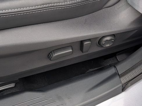 Certified 2025 Subaru Outback Touring AWD/4WD image 20