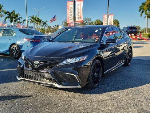Used 2024 Toyota Camry XSE image 5