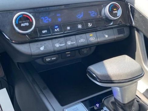 Certified 2023 Hyundai Elantra Blue image 27