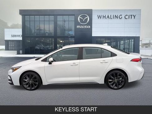 Used 2024 Toyota Corolla SE FWD image 5