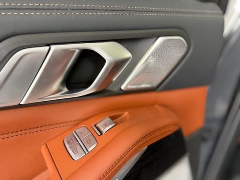 Used 2021 BMW X7 M50i w/ Dynamic Handling Package image 37