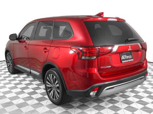 Used 2020 Mitsubishi Outlander ES FWD image 6