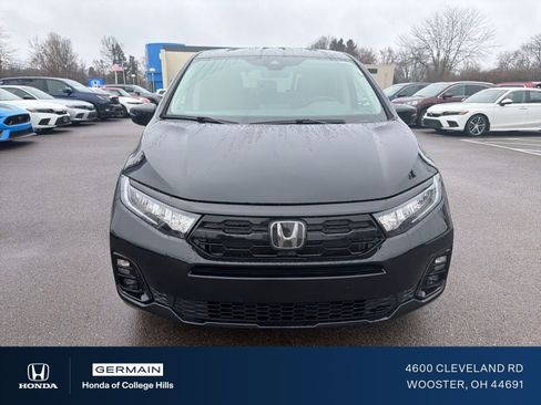 Used 2025 Honda Odyssey Elite image 2