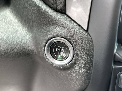 Used 2020 Chevrolet Silverado 1500 RST AWD/4WD image 16
