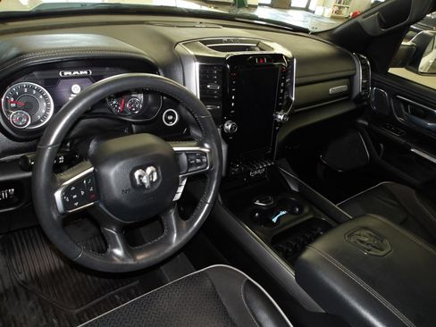 Used 2024 RAM 1500 Laramie AWD/4WD image 9