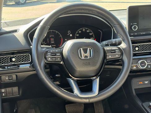 Used 2024 Honda Civic EX-L image 10