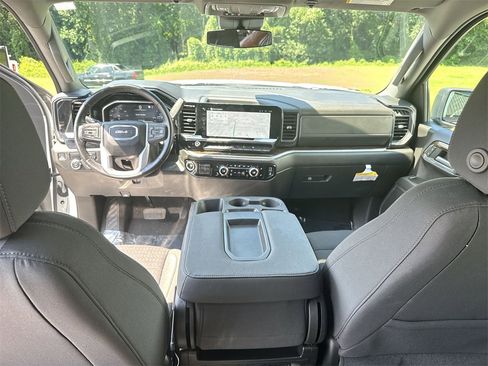 Used 2023 GMC Sierra 1500 Elevation image 29