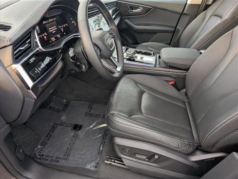 Used 2022 Audi Q8 Prestige image 17