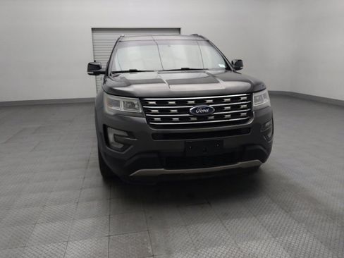 Used 2016 Ford Explorer XLT image 14