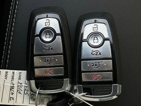 New 2025 Ford Mustang Mach-E Premium image 27