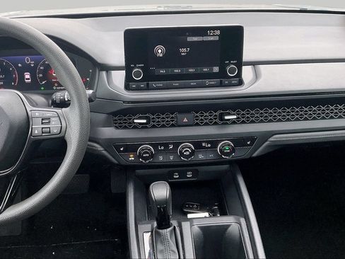 Used 2024 Honda Accord EX image 6