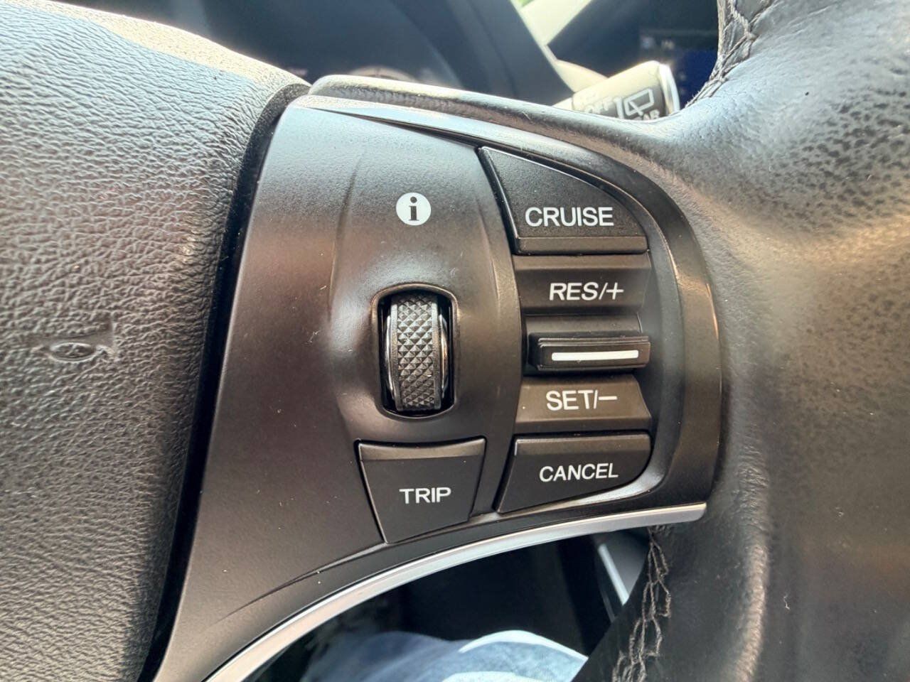 Used 2014 Acura MDX SH-AWD image 6