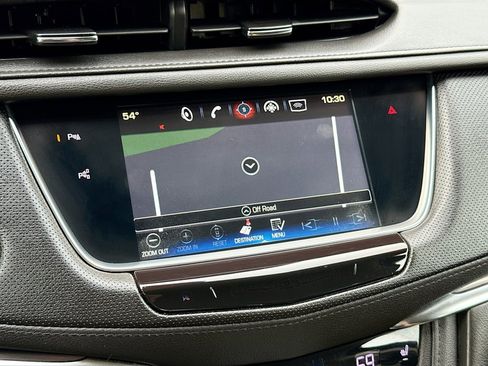 Used 2019 Cadillac XT5 Premium Luxury w/ LPO, Radiant Package image 12