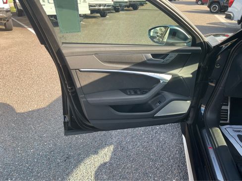Used 2021 Audi RS 6 w/ Driver Assistance Package AWD/4WD image 10
