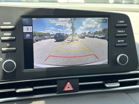 Certified 2025 Hyundai Elantra Hybrid w/ Cargo Package FWD image 20