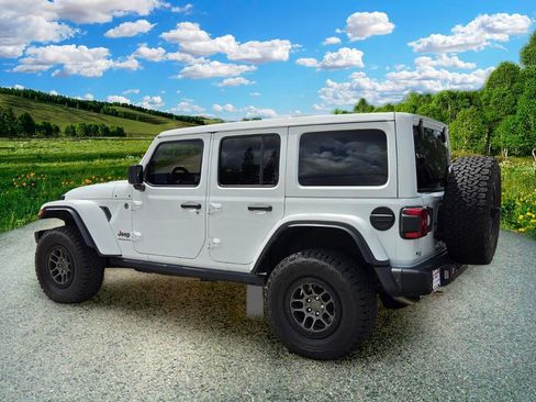 Used 2023 Jeep Wrangler Unlimited Rubicon 392 w/ Xtreme Recon 35" Tire Package AWD/4WD image 4