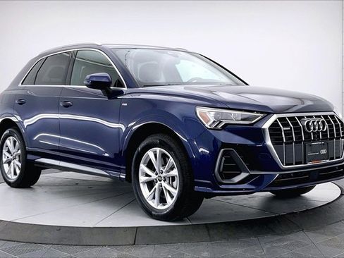 Certified 2025 Audi Q3 2.0T Premium Plus image 1