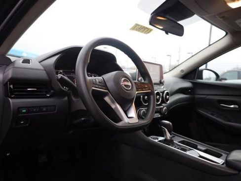 Used 2024 Nissan Sentra SV image 17