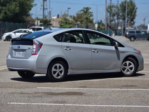 Used 2013 Toyota Prius Two FWD image 7