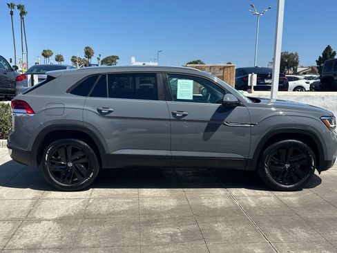 Used 2023 Volkswagen Atlas Cross Sport SE w/ Black Wheel Package FWD image 3