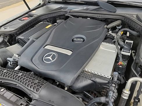 Used 2015 Mercedes-Benz C 300 4MATIC Sedan image 32
