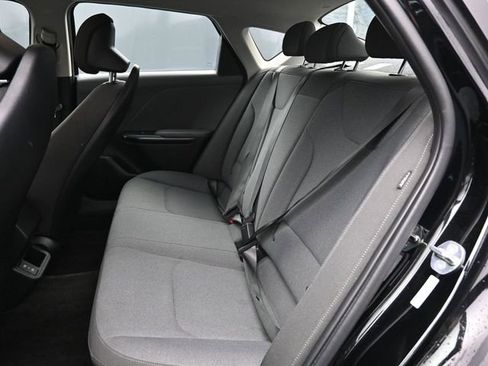 Used 2025 Kia K4 FWD image 38