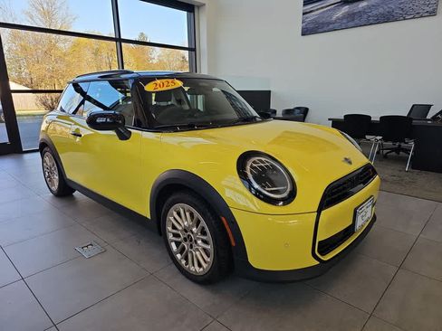 Certified 2025 MINI Cooper S FWD image 2