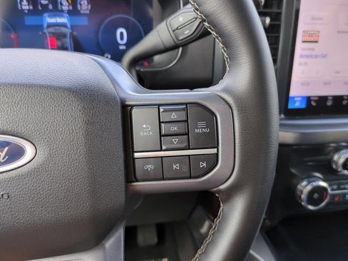 Used 2026 Ford F250 Lariat AWD/4WD image 23