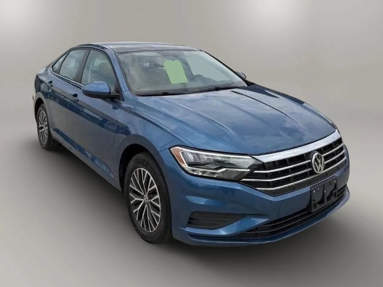 Used 2021 Volkswagen Jetta SE FWD image 1
