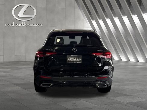 Used 2025 Mercedes-Benz GLC 300 image 27