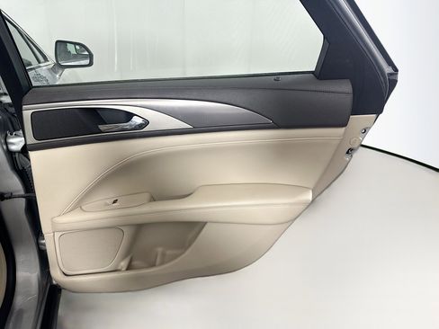 Used 2018 Lincoln MKZ Premiere FWD image 27