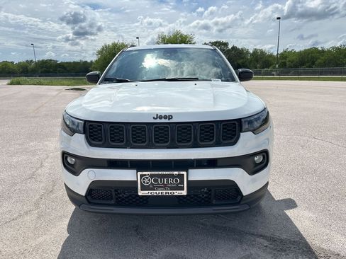 New 2026 Jeep Compass Latitude AWD/4WD image 7
