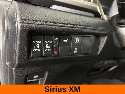 Used 2023 Honda Odyssey Sport image 11