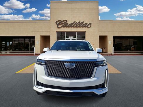 Certified 2023 Cadillac Escalade Premium Luxury Platinum w/ LPO, Radiant Package image 8