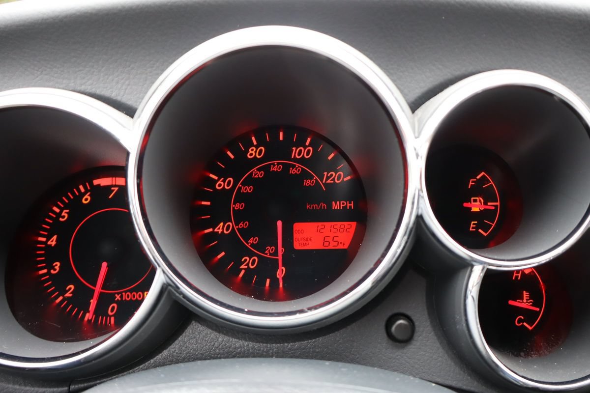 Used 2003 Toyota Matrix XR FWD image 28