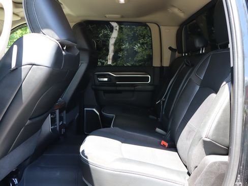 Used 2022 RAM 3500 Laramie AWD/4WD image 39
