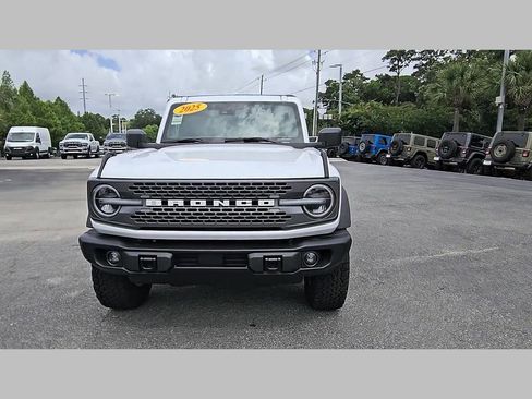 Used 2025 Ford Bronco Badlands AWD/4WD image 40