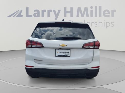 Used 2023 Chevrolet Equinox LS w/ LS Convenience Package FWD image 4