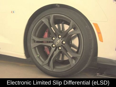 Used 2023 Chevrolet Camaro SS RWD image 5