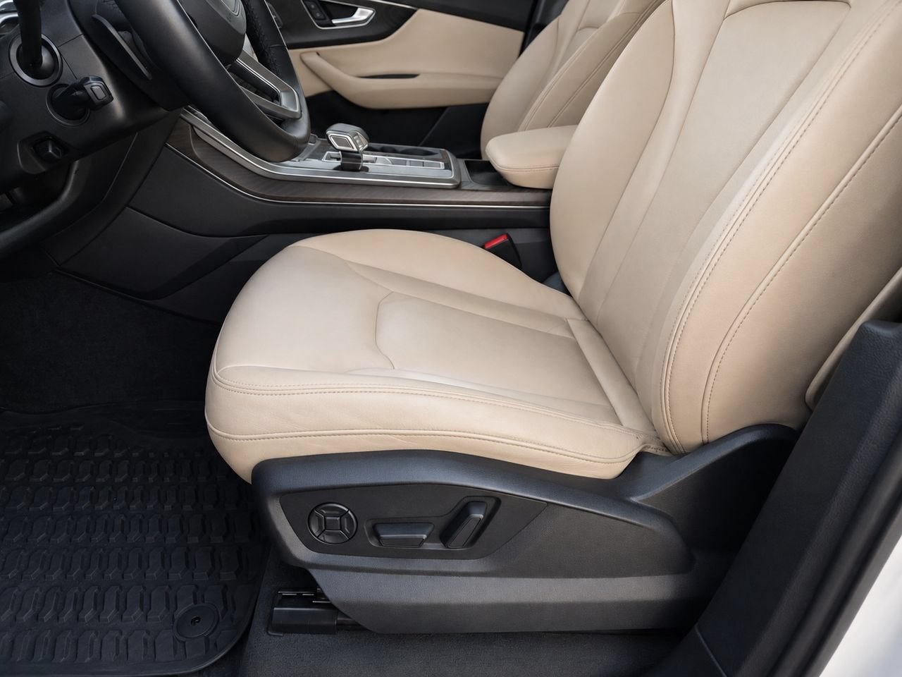 Used 2021 Audi Q7 3.0T Premium Plus AWD/4WD image 15