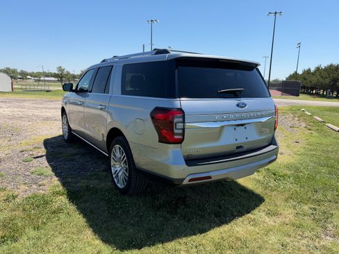 Used 2024 Ford Expedition Max Limited AWD/4WD image 10