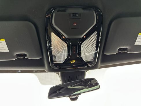 Used 2023 BMW X5 xDrive40i w/ Premium Package image 30