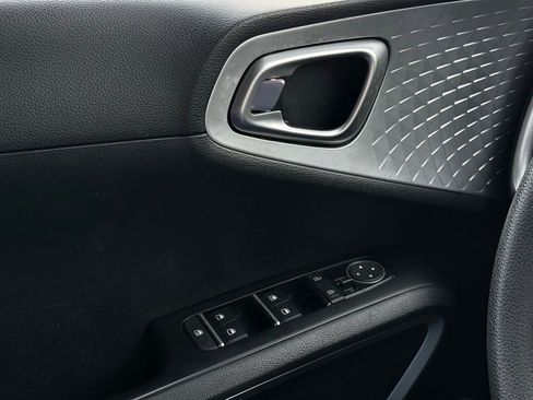 Certified 2024 Kia Soul LX w/ Option Group 015 image 19