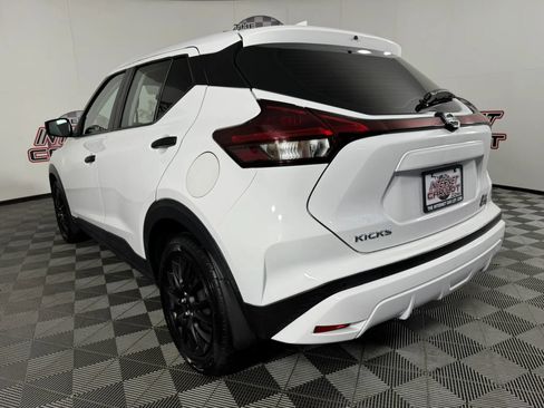Used 2021 Nissan Kicks S FWD image 26