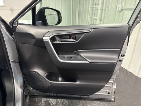 Used 2024 Toyota RAV4 XLE AWD/4WD image 13