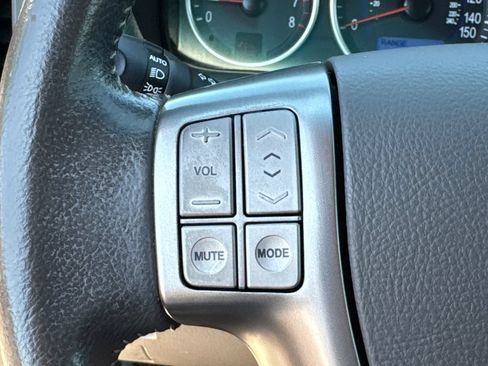 Used 2011 Hyundai Veracruz Limited FWD image 27