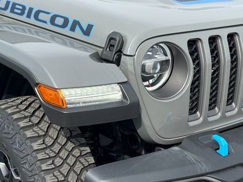 Used 2021 Jeep Wrangler Unlimited Rubicon 4xe w/ Cold Weather Group AWD/4WD image 12
